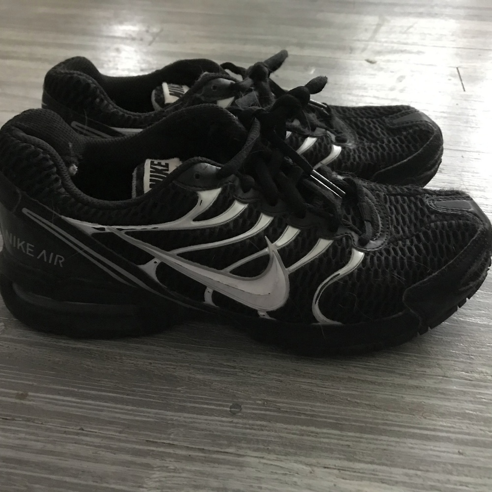 Women's Nike Air Tennis Shoes